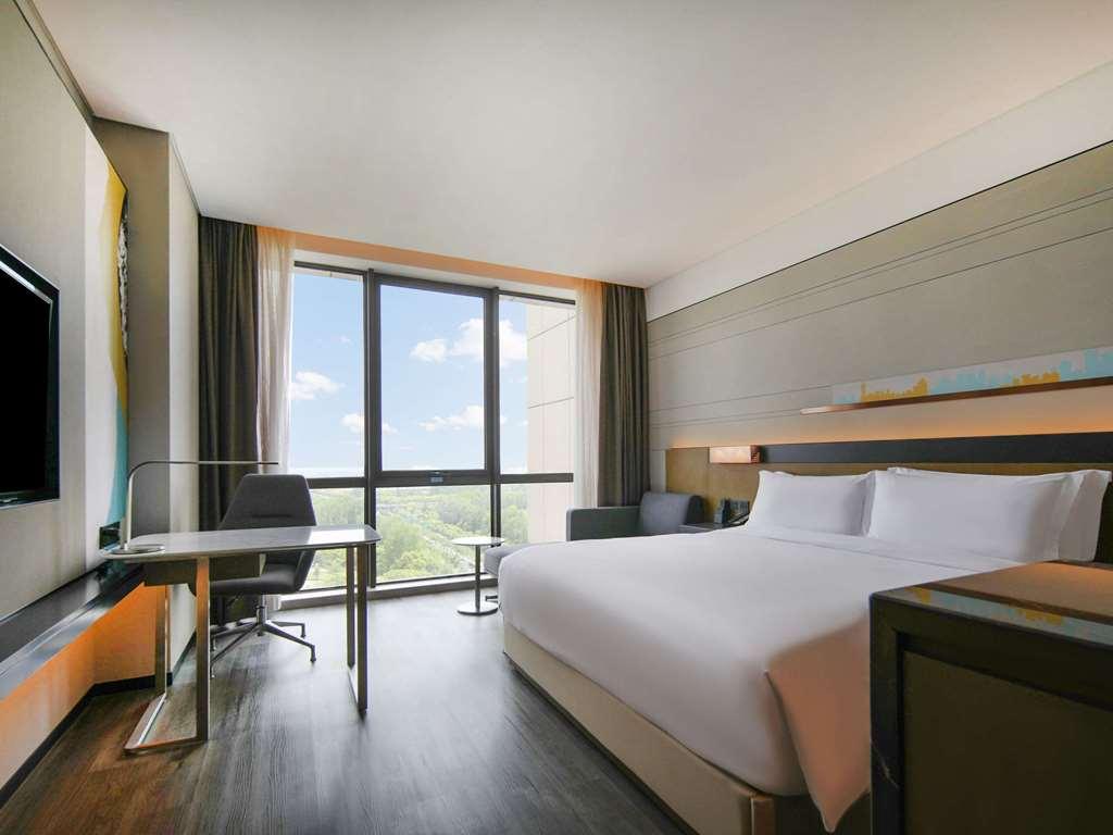 Novotel Chuansha Hotel *