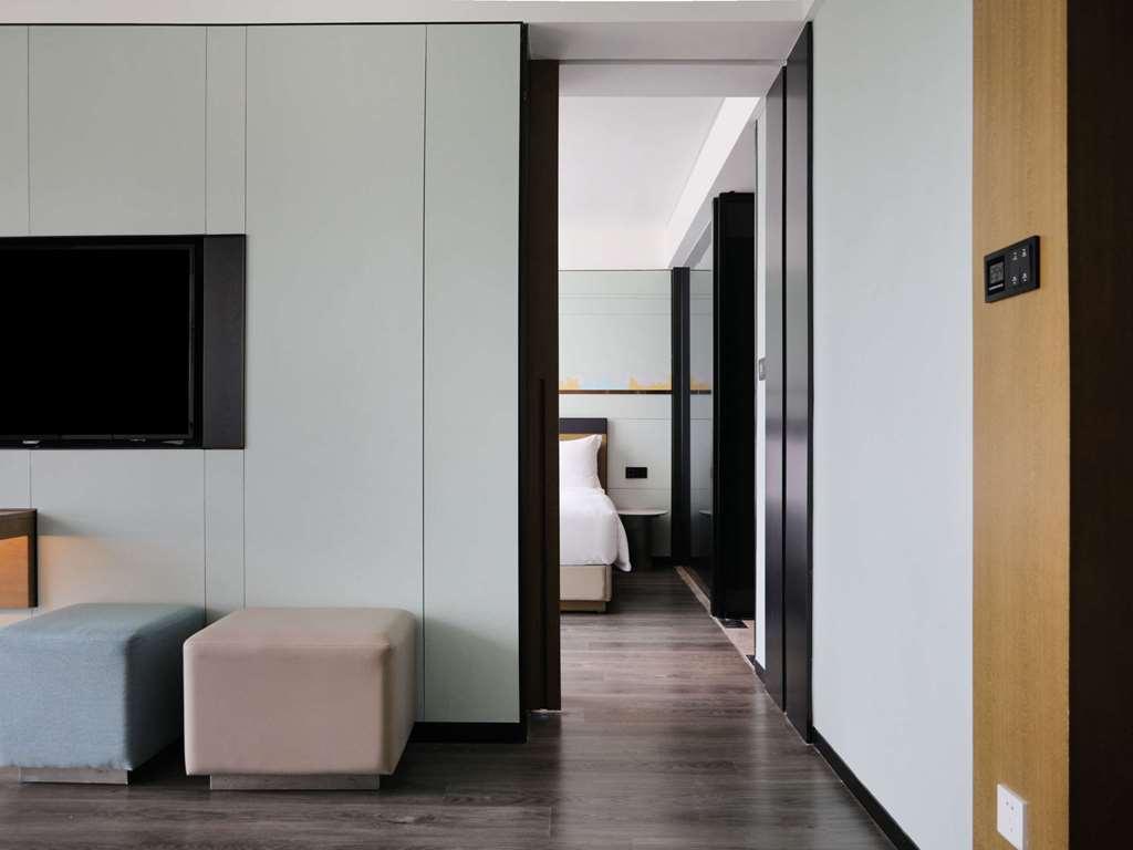 Hotel Novotel Chuansha *